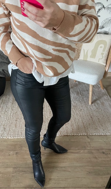 Pantalon coupe skinny simili cuir noir – Image 4