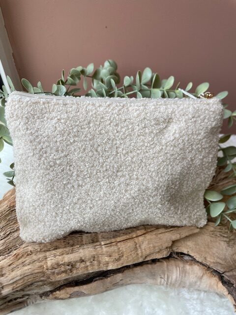 Pochette moumoute avec Oeil de Protection doré – Image 3