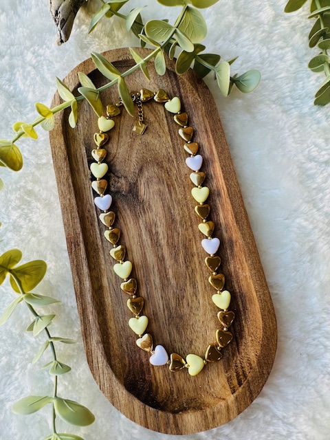 Collier cœur émaillé doré tendance
