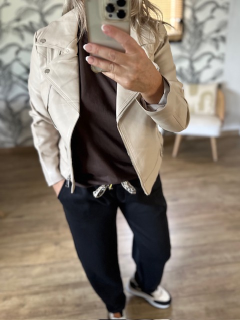 Perfecto femme beige en simili cuir